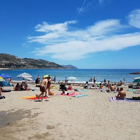 Case Antico Comune San Lorenzo al Mare Buitenkant foto