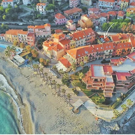 Case Antico Comune San Lorenzo al Mare Buitenkant foto